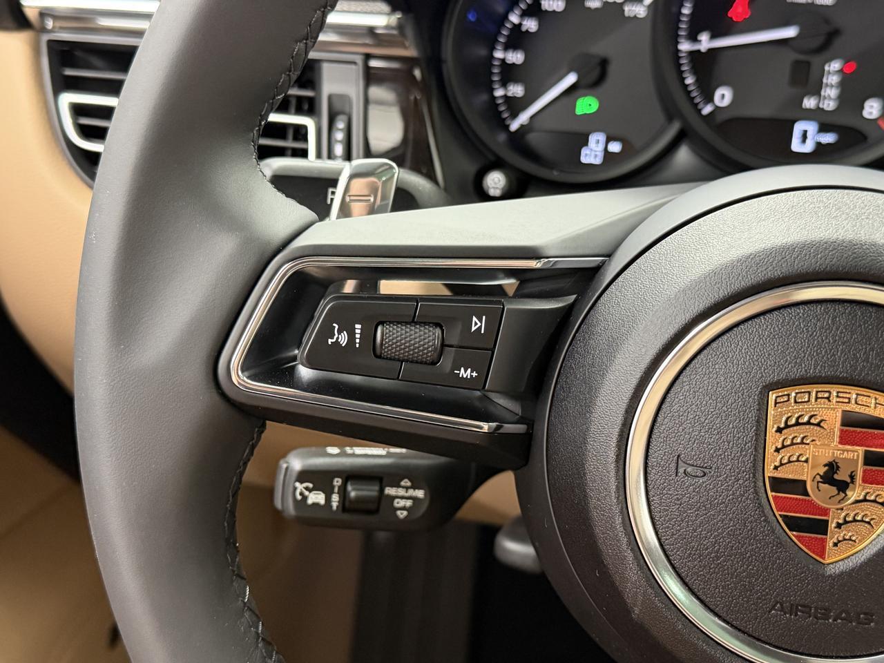 2026 Porsche Macan Newark DE