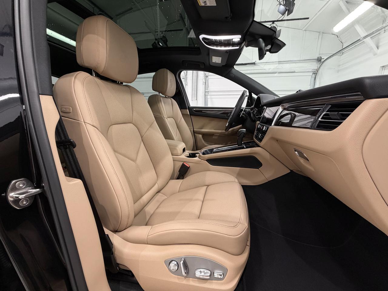 2026 Porsche Macan Newark DE