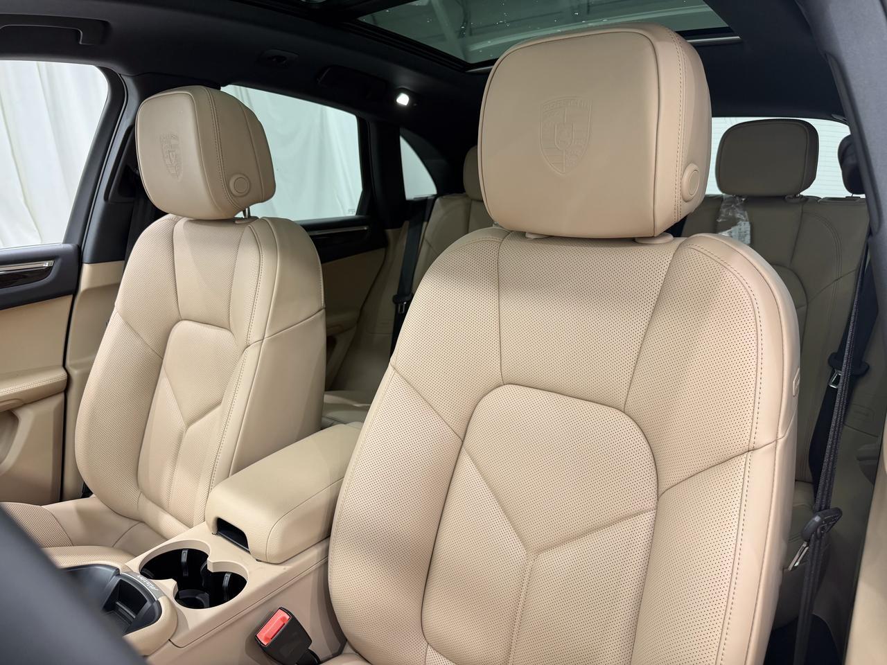 2026 Porsche Macan Newark DE