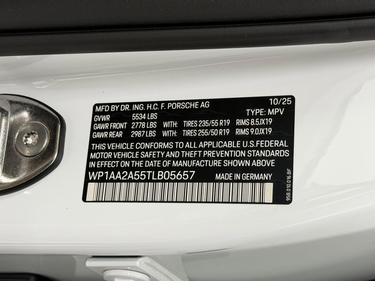 2026 Porsche Macan Newark DE