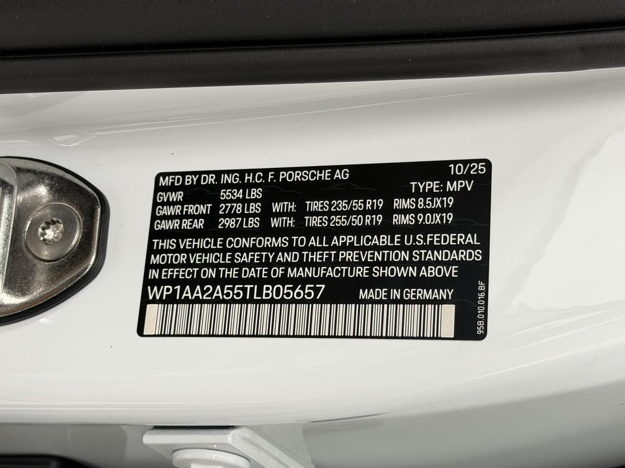 2026 Porsche Macan Newark DE