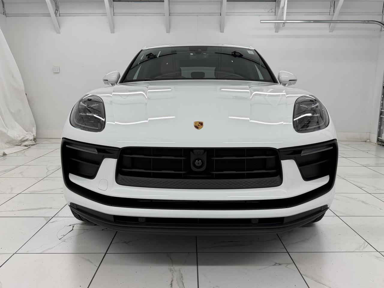 2026 Porsche Macan Newark DE