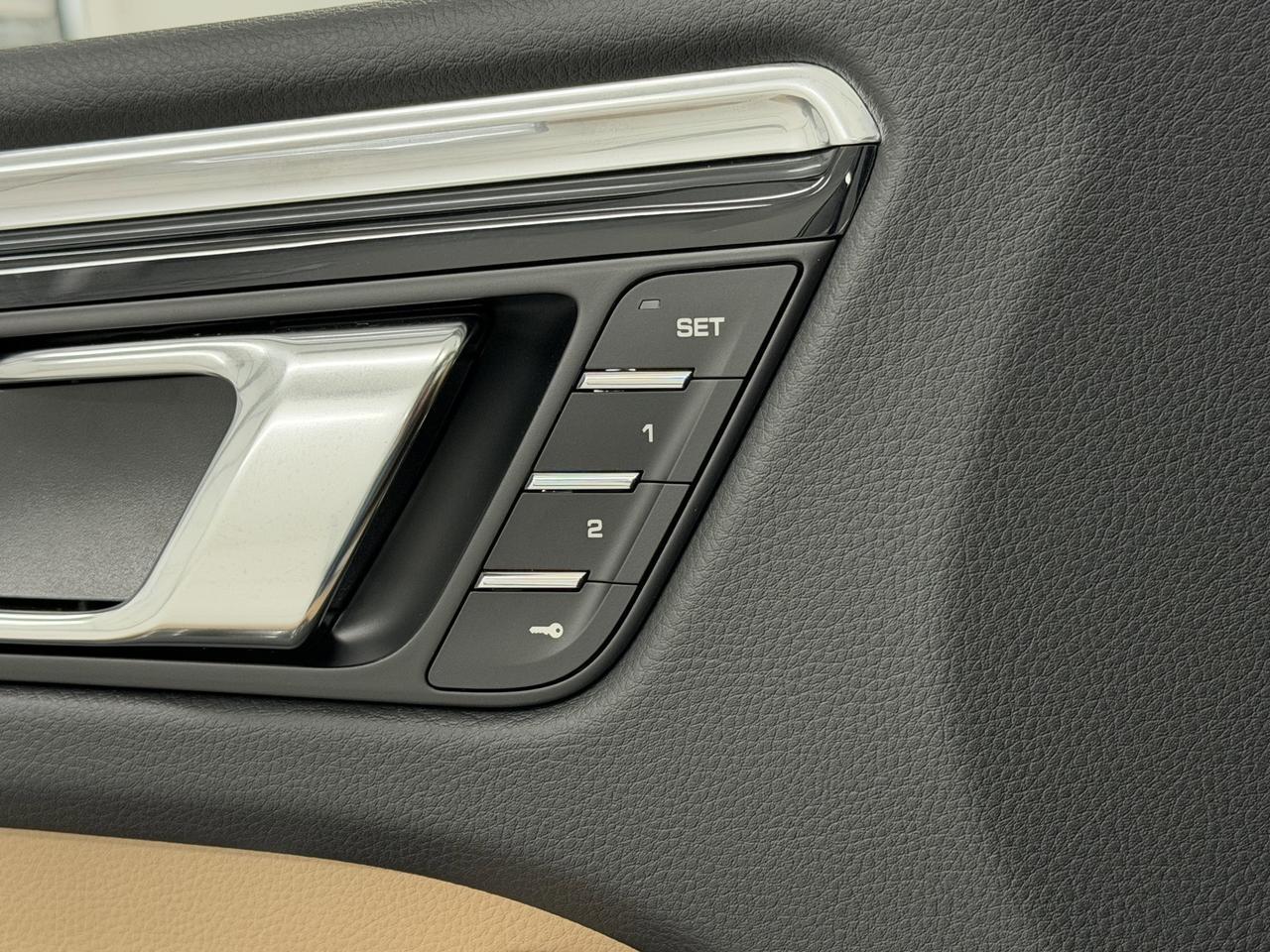 2026 Porsche Macan Newark DE