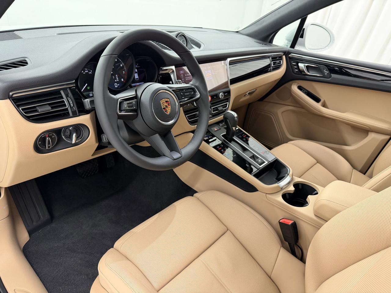 2026 Porsche Macan Newark DE