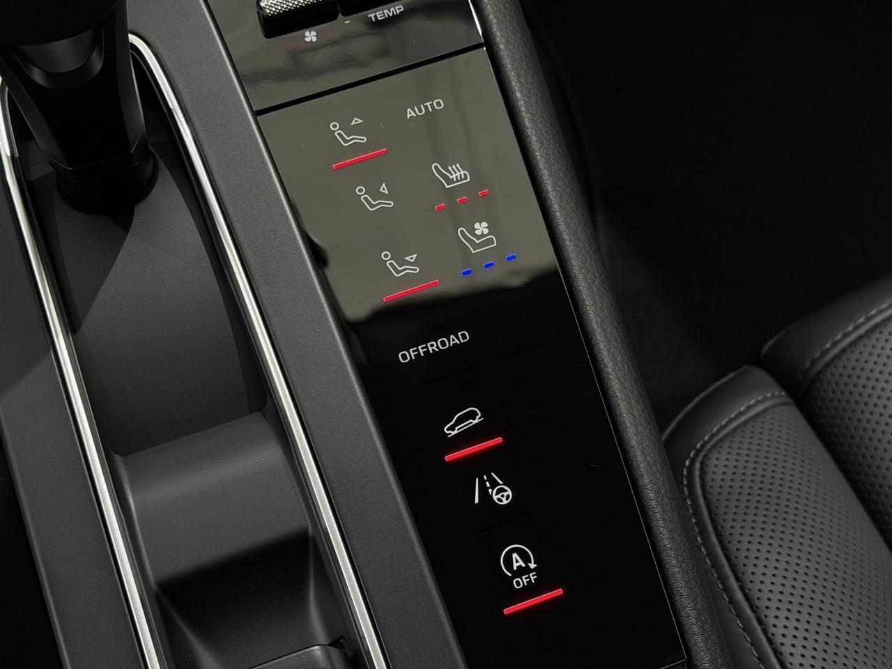 2026 Porsche Macan Newark DE