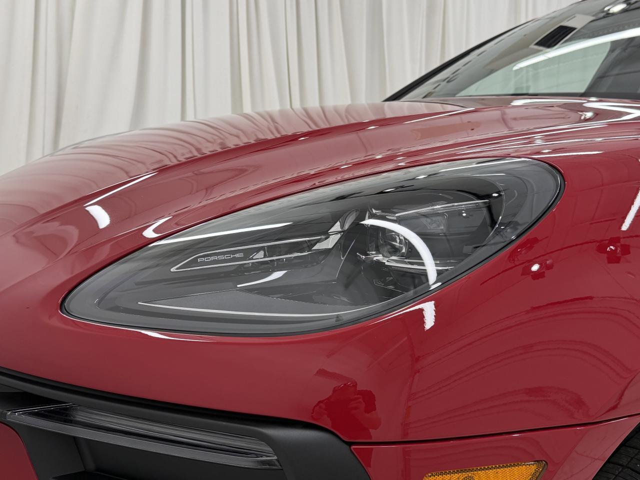 2026 Porsche Macan Newark DE