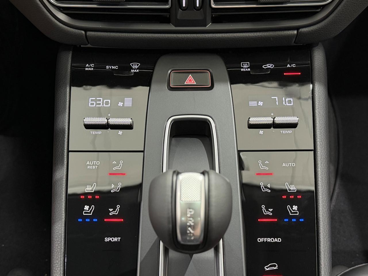 2026 Porsche Macan Newark DE