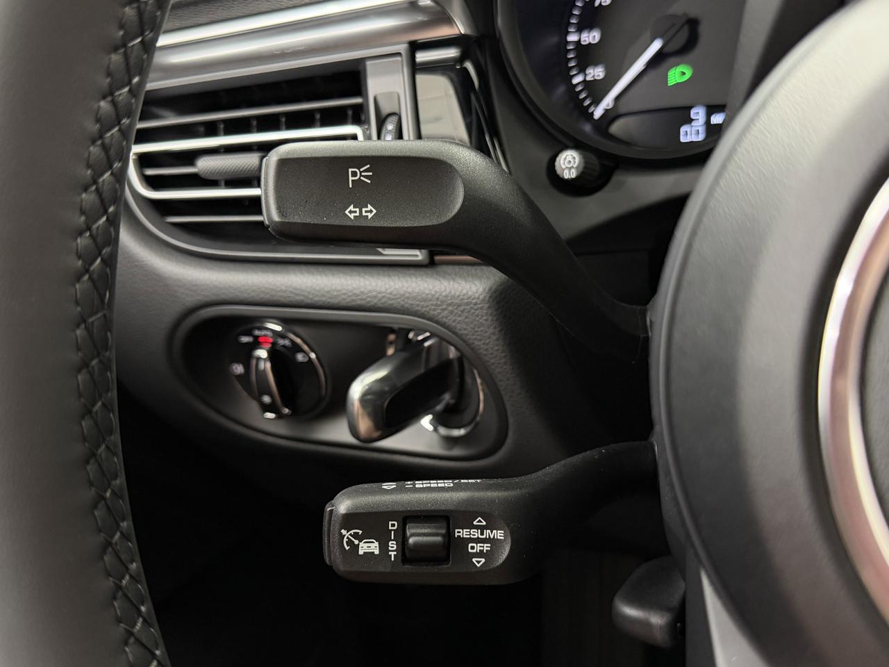 2026 Porsche Macan Newark DE