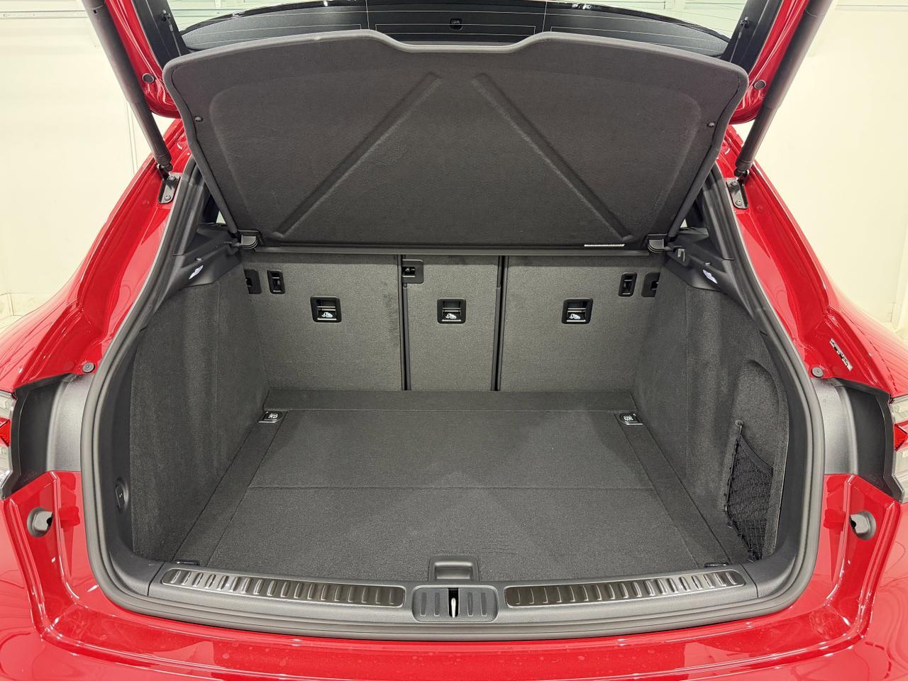 2026 Porsche Macan Newark DE