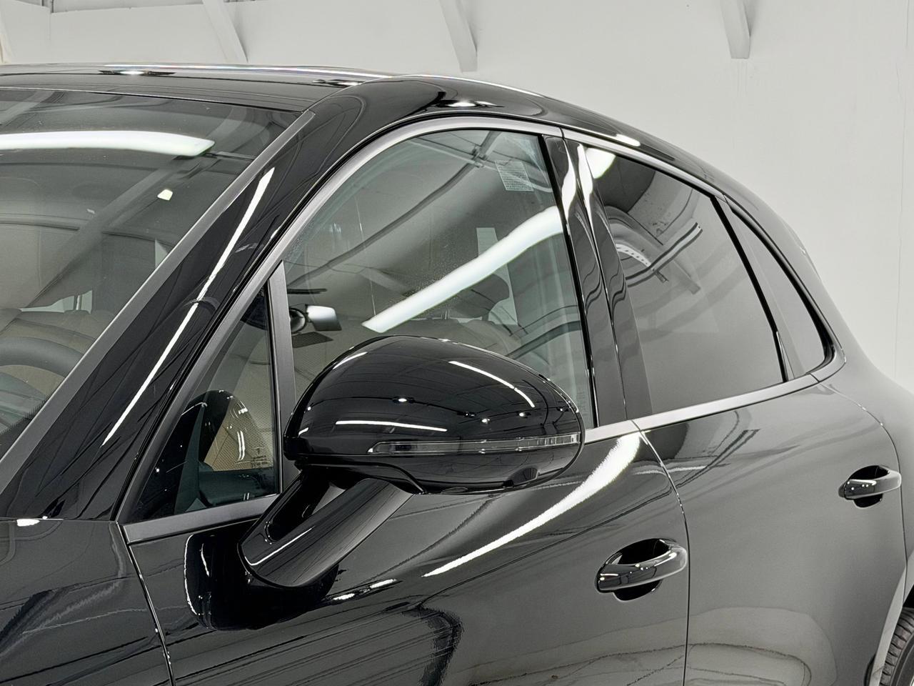 2026 Porsche Macan Newark DE