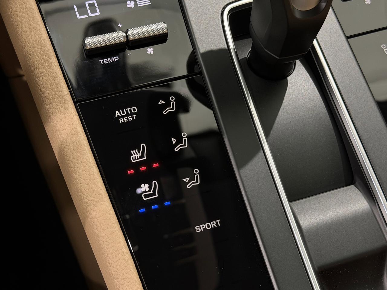2026 Porsche Macan Newark DE