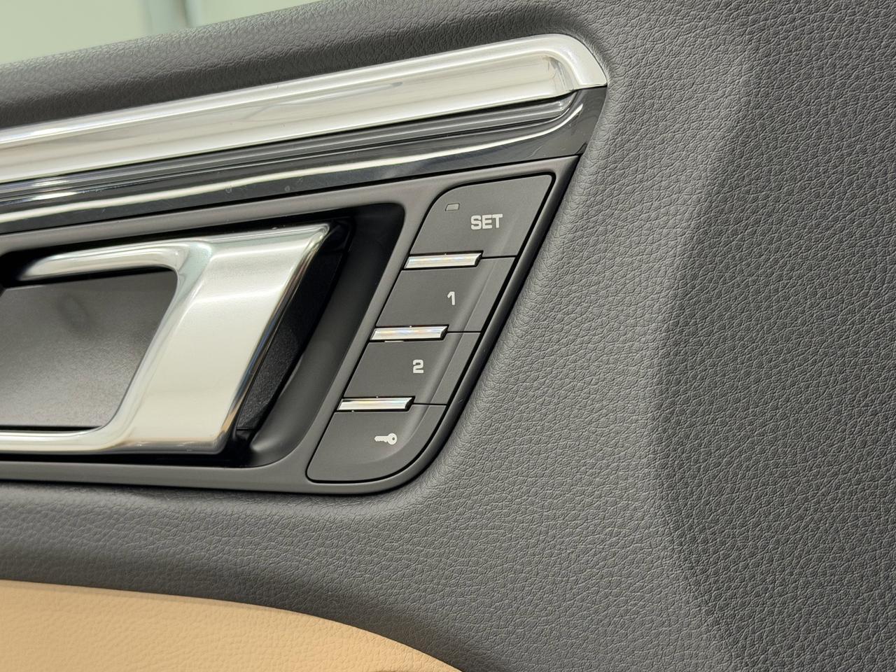 2026 Porsche Macan Newark DE