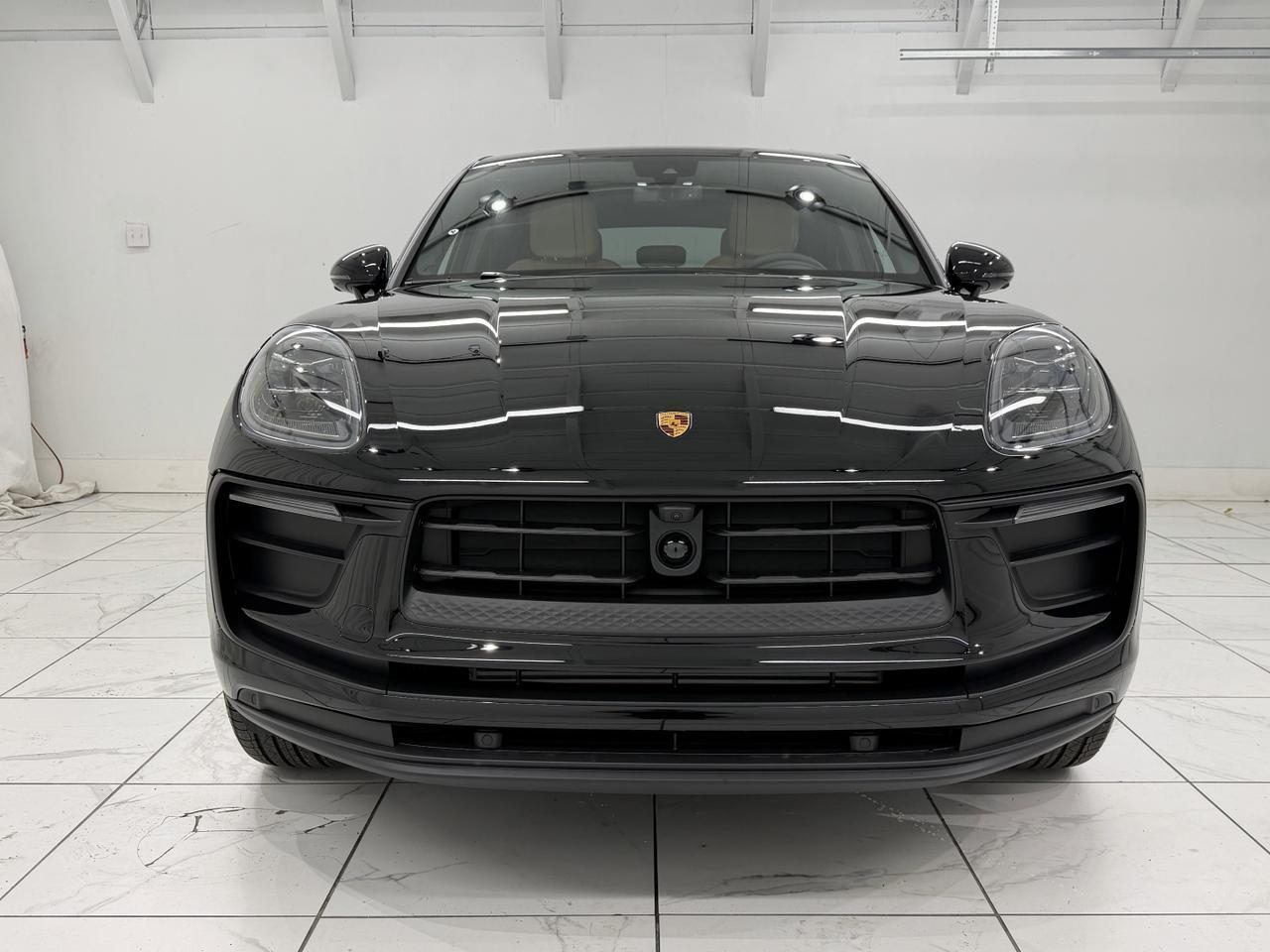 2026 Porsche Macan Newark DE