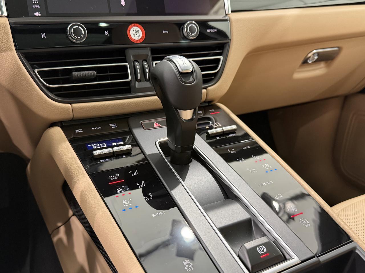 2026 Porsche Macan Newark DE