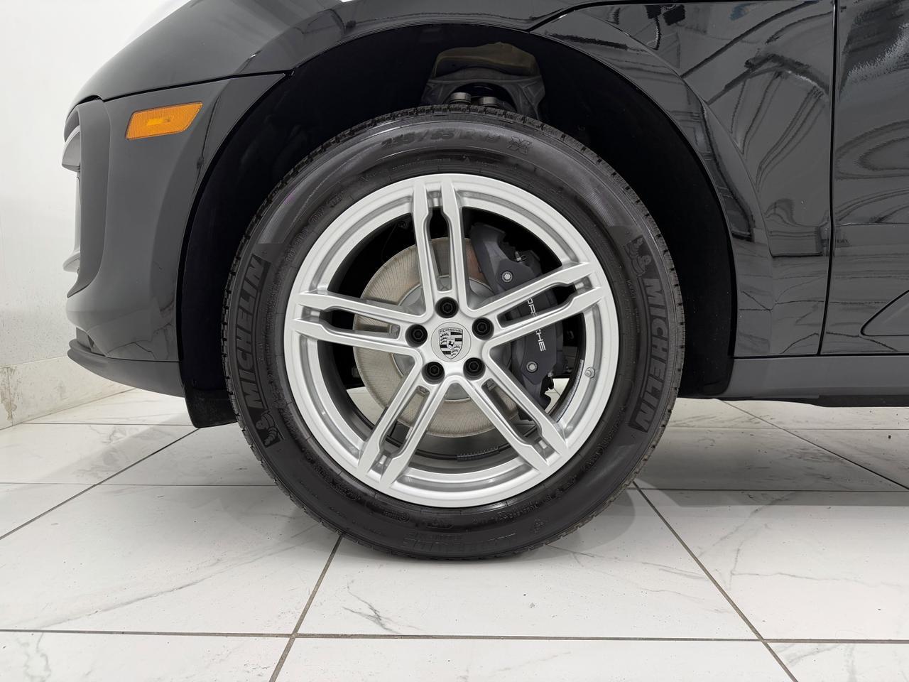 2026 Porsche Macan Newark DE