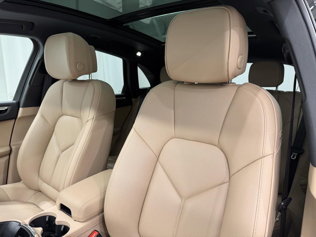 2026 Porsche Macan Newark DE