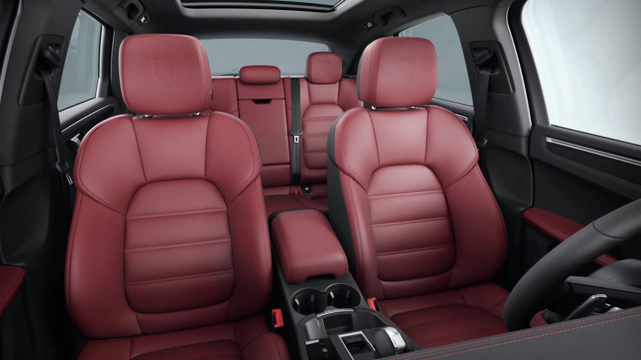 2026 Porsche Macan Newark DE
