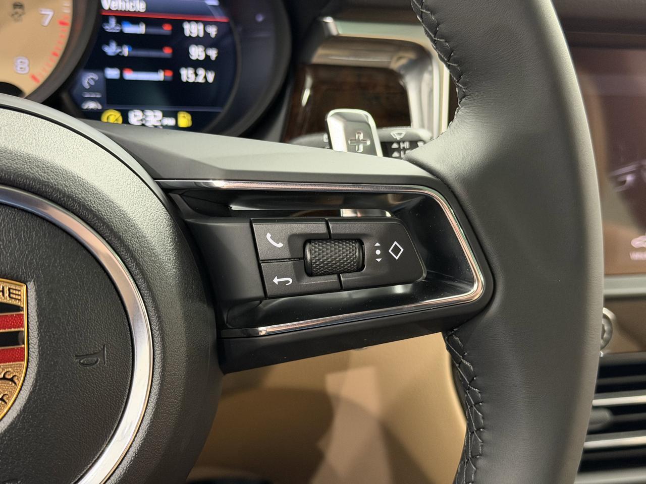 2026 Porsche Macan Newark DE