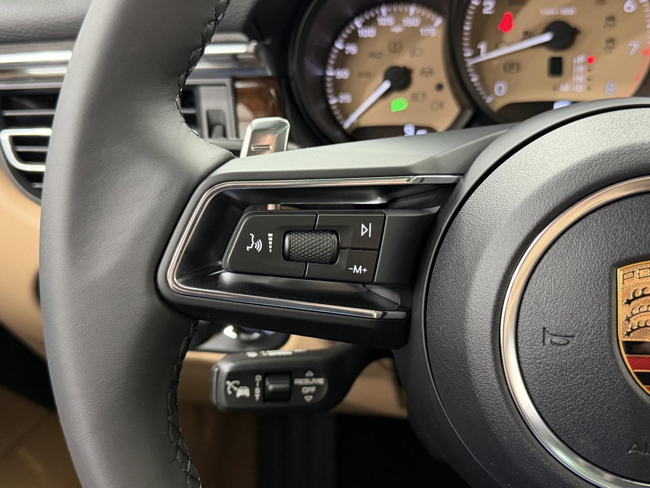 2026 Porsche Macan Newark DE