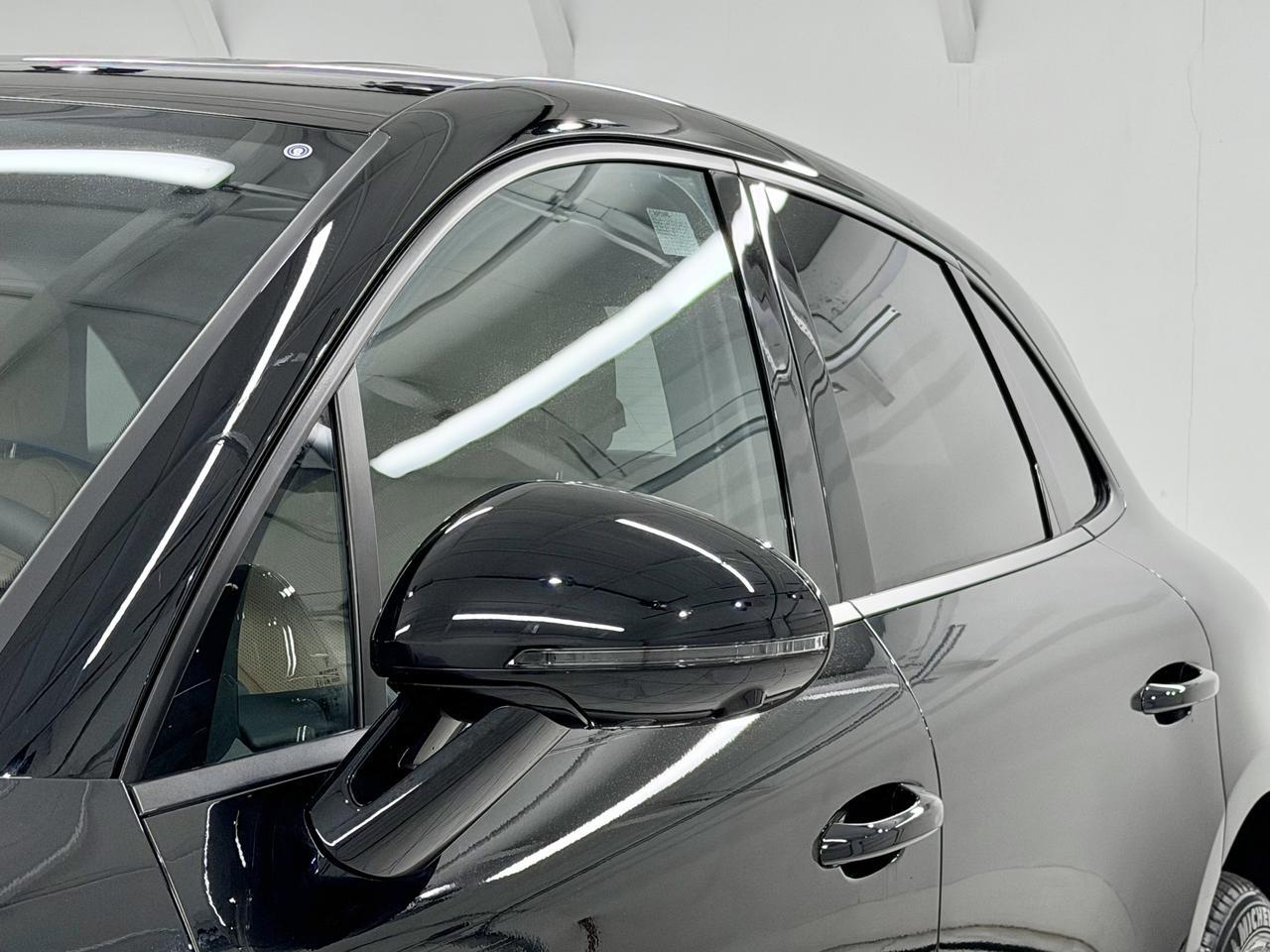 2026 Porsche Macan Newark DE