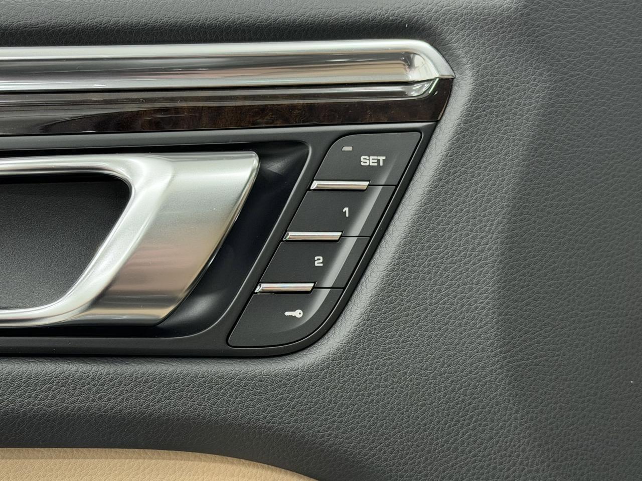 2026 Porsche Macan Newark DE