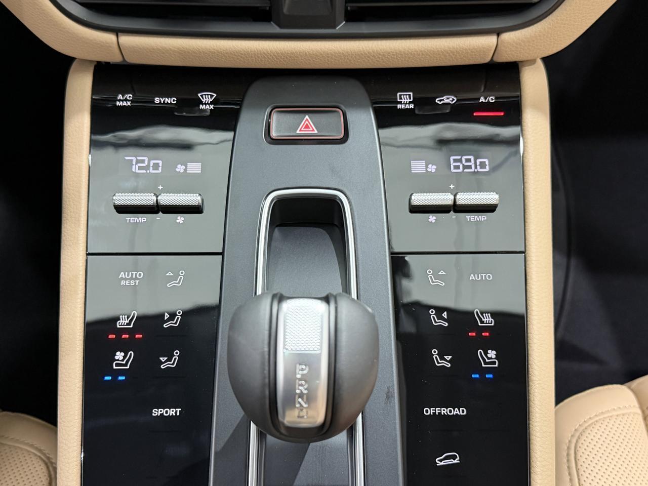 2026 Porsche Macan Newark DE