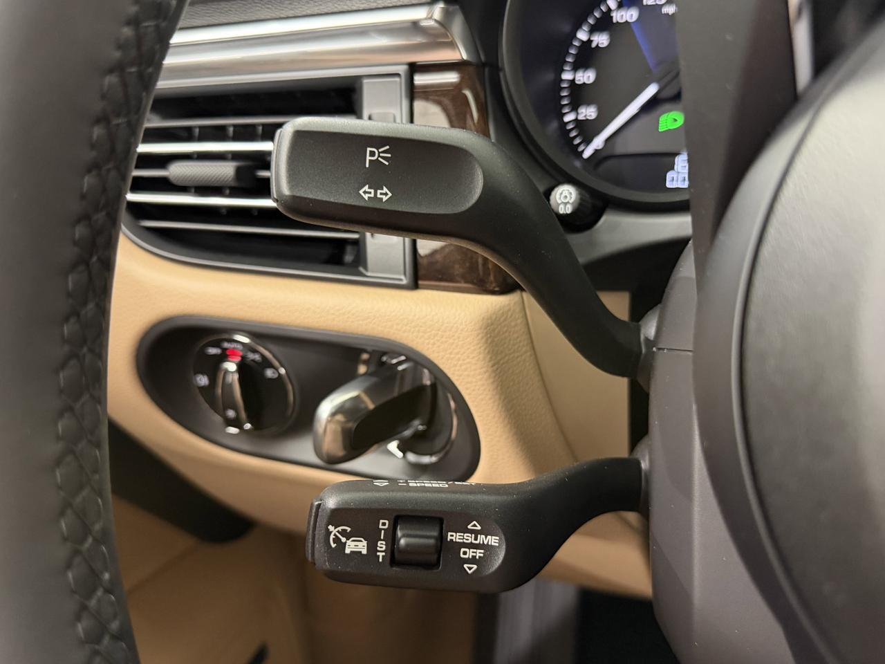2026 Porsche Macan Newark DE