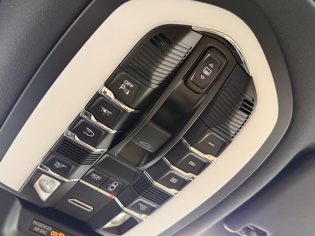 2026 Porsche Macan Newark DE