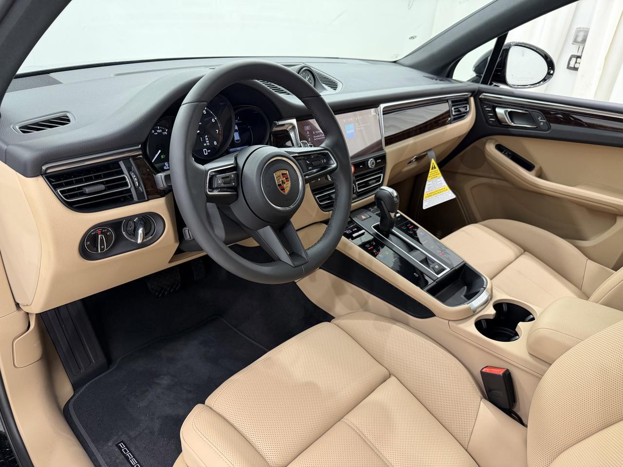 2026 Porsche Macan Newark DE