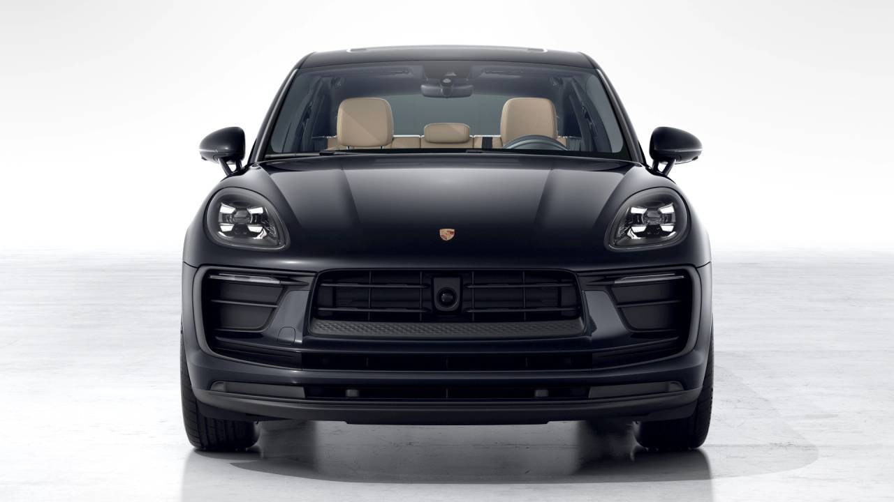2026 Porsche Macan Newark DE