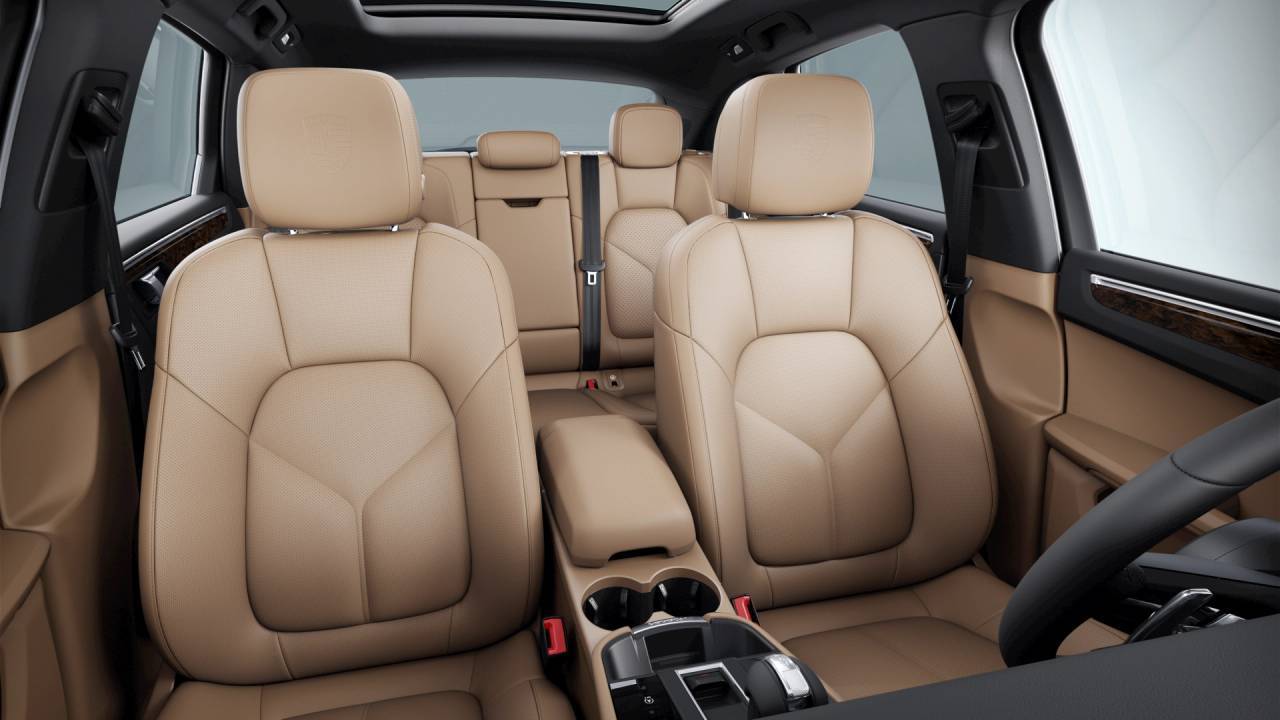 2026 Porsche Macan Newark DE