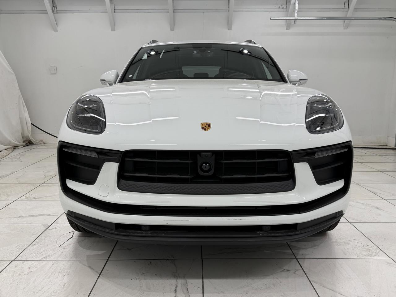 2026 Porsche Macan Newark DE