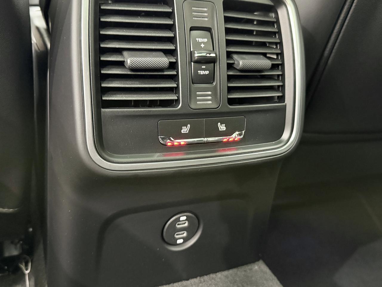 2026 Porsche Macan Newark DE
