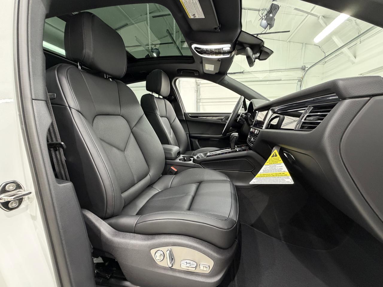 2026 Porsche Macan Newark DE