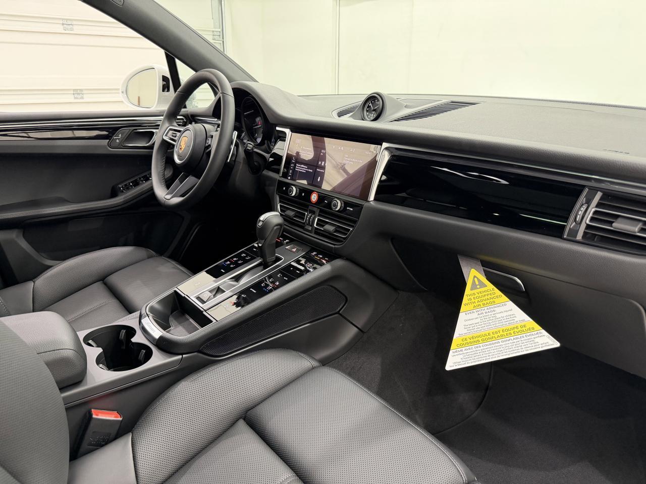 2026 Porsche Macan Newark DE