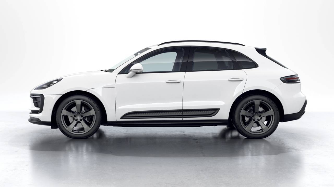 2026 Porsche Macan Newark DE