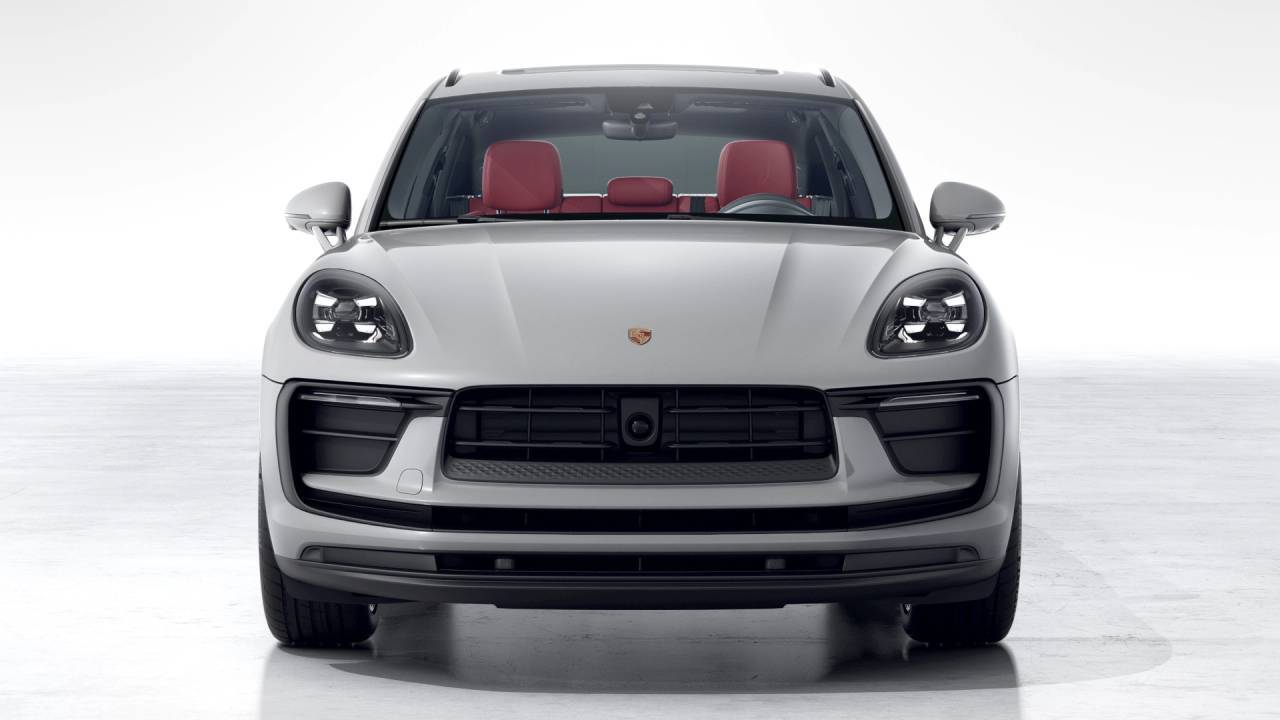 2026 Porsche Macan Newark DE