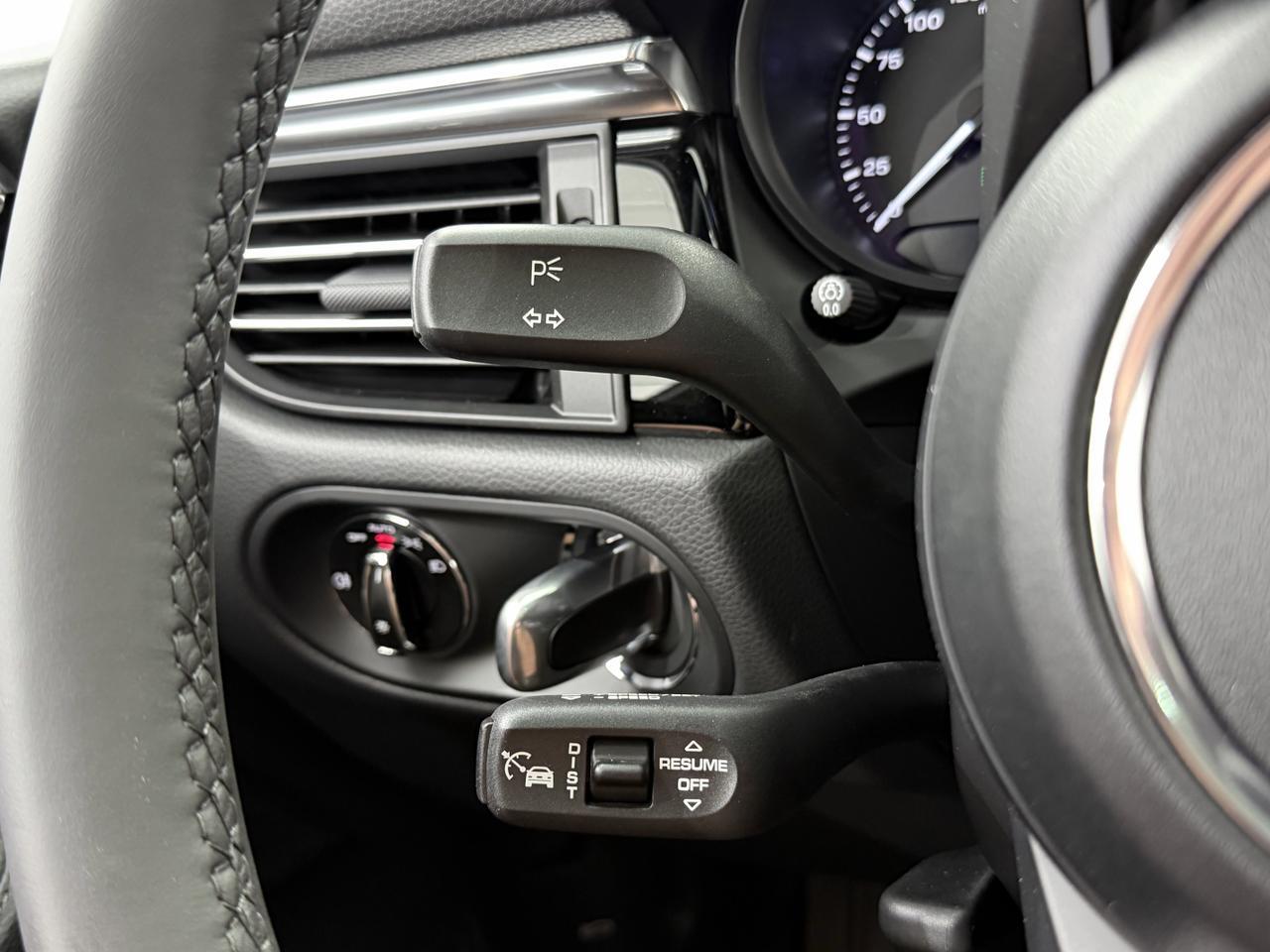 2026 Porsche Macan Newark DE