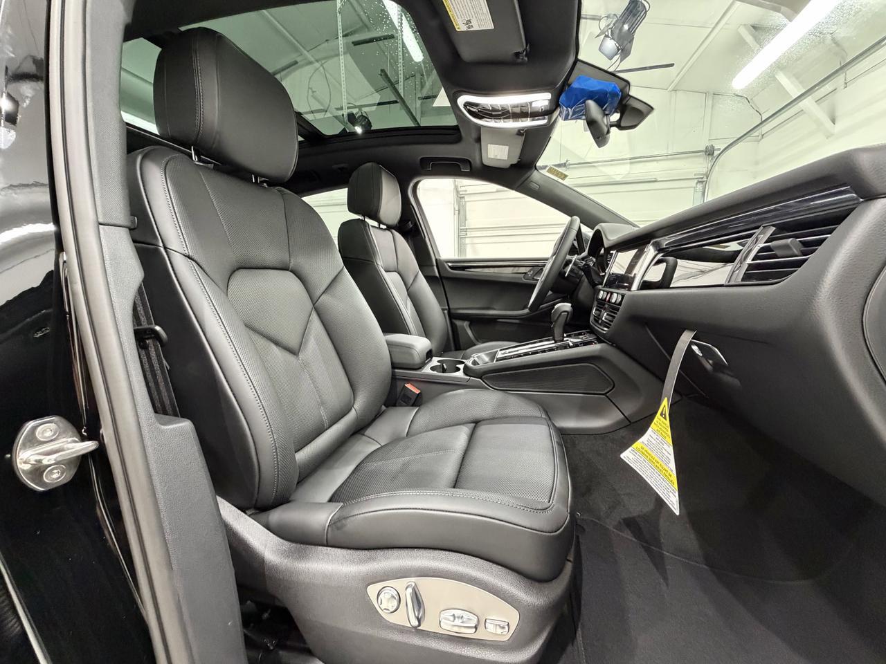2026 Porsche Macan Newark DE