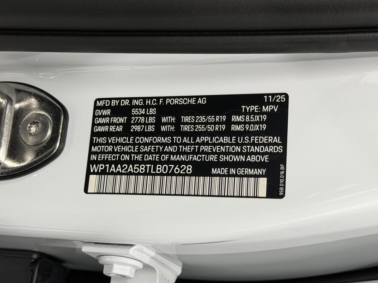 2026 Porsche Macan Newark DE