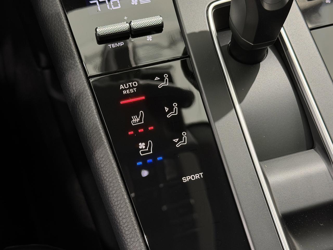 2026 Porsche Macan Newark DE