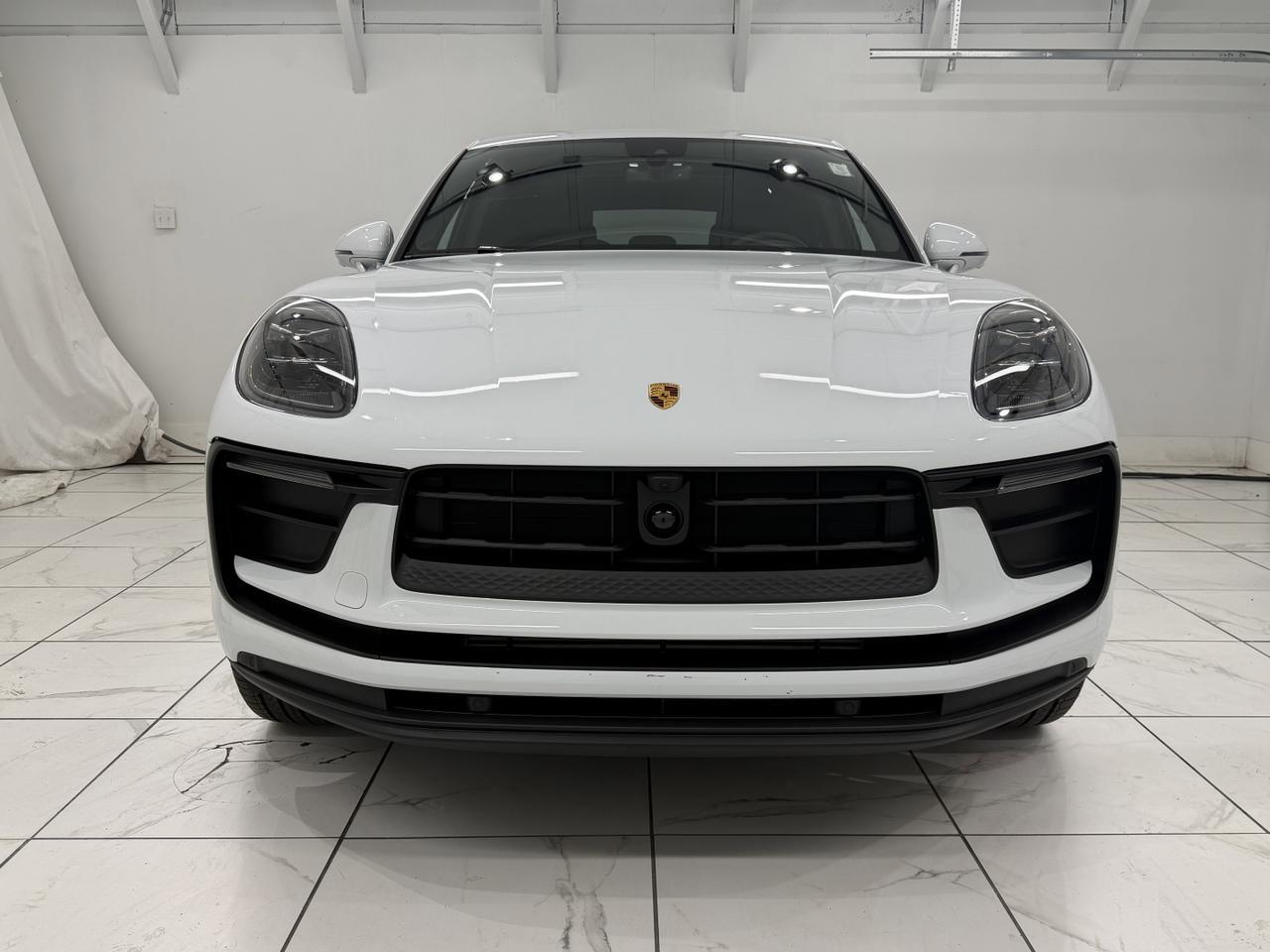 2026 Porsche Macan Newark DE