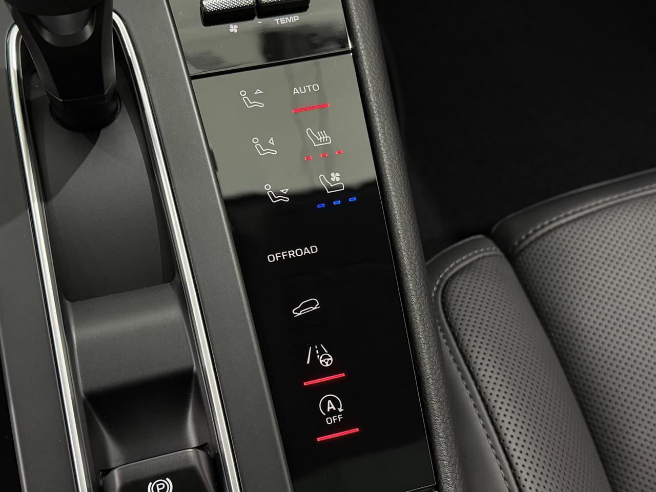 2026 Porsche Macan Newark DE