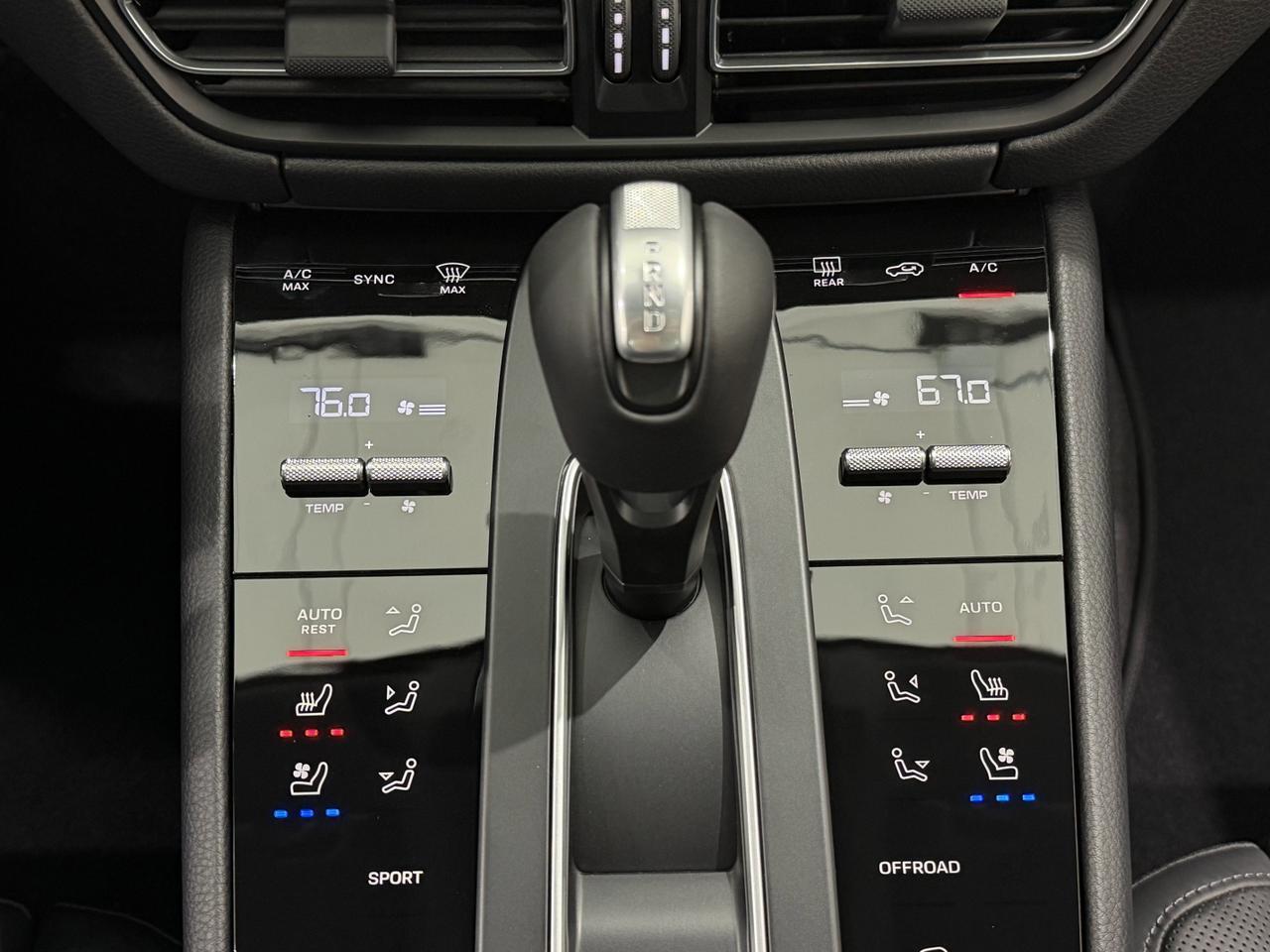 2026 Porsche Macan Newark DE