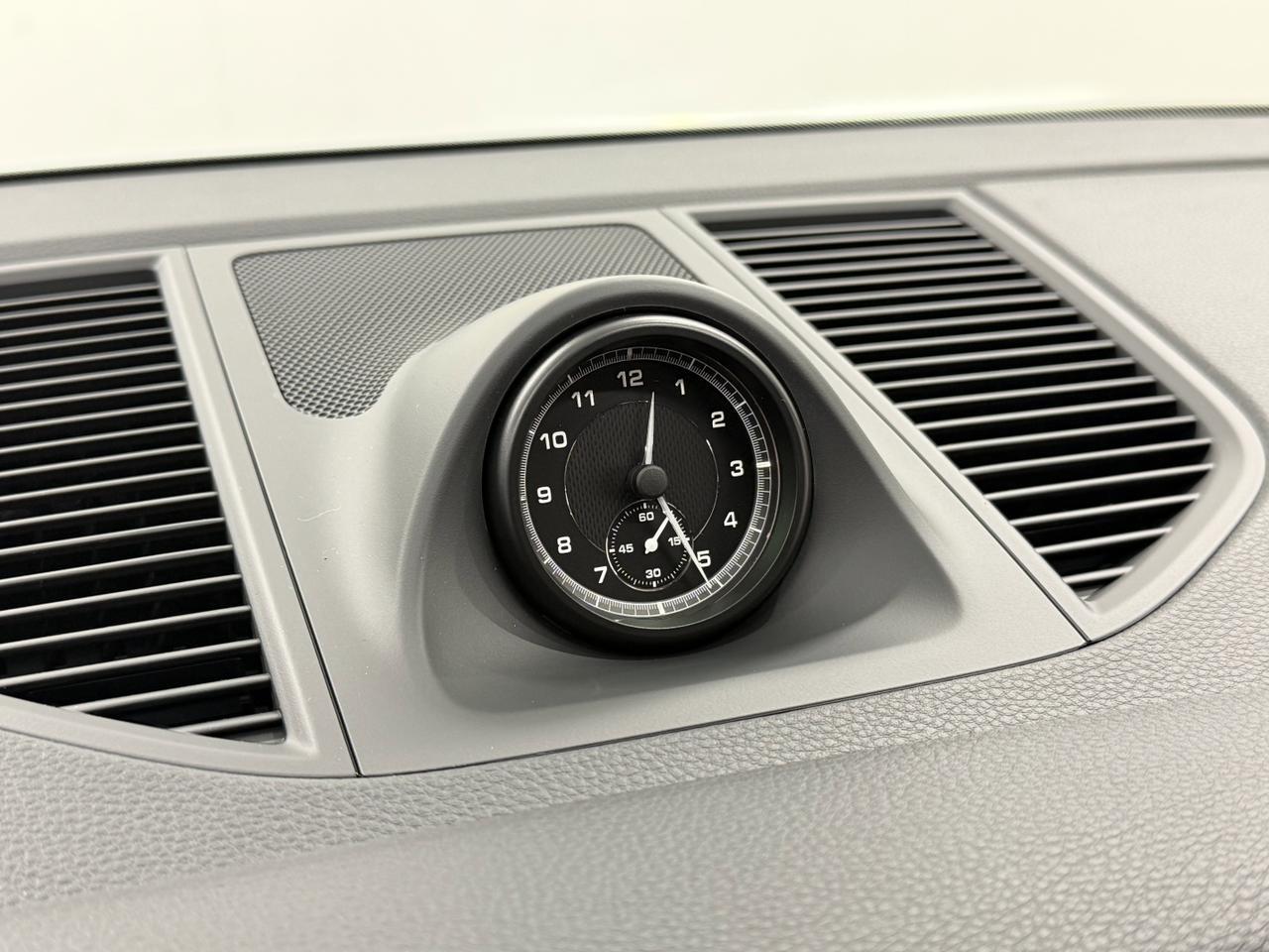 2026 Porsche Macan Newark DE