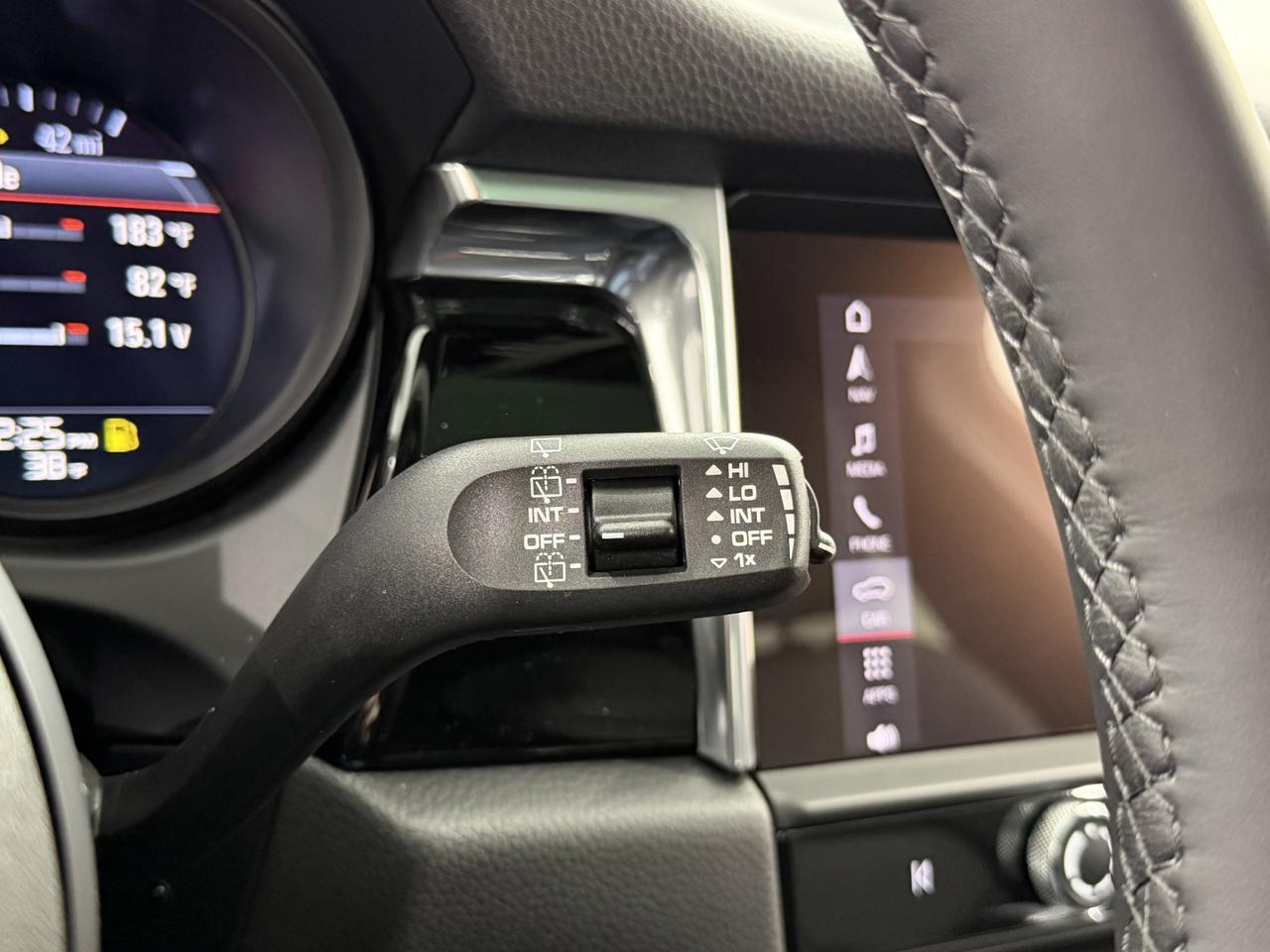 2026 Porsche Macan Newark DE