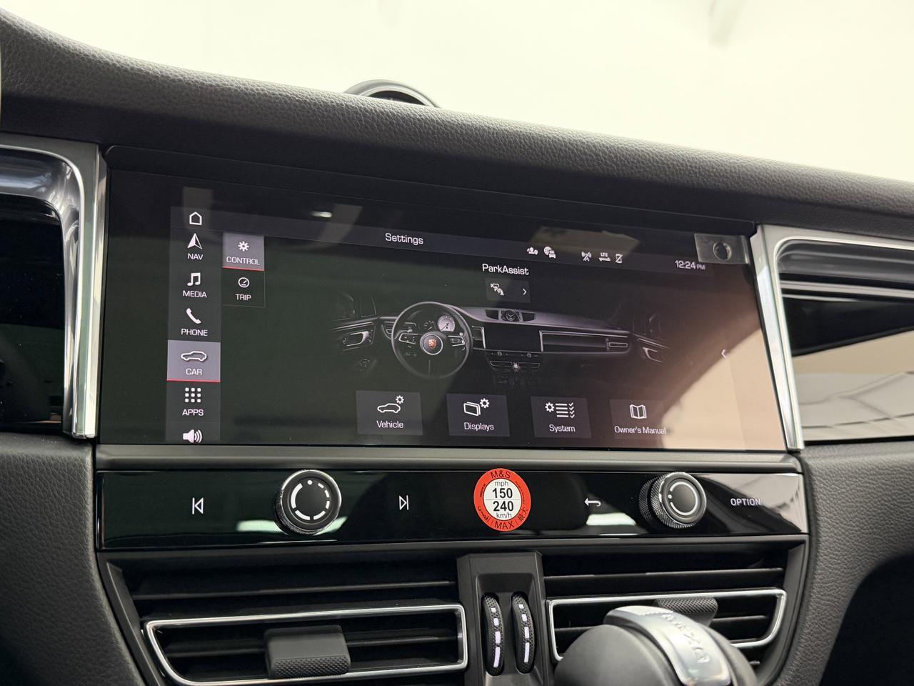 2026 Porsche Macan Newark DE