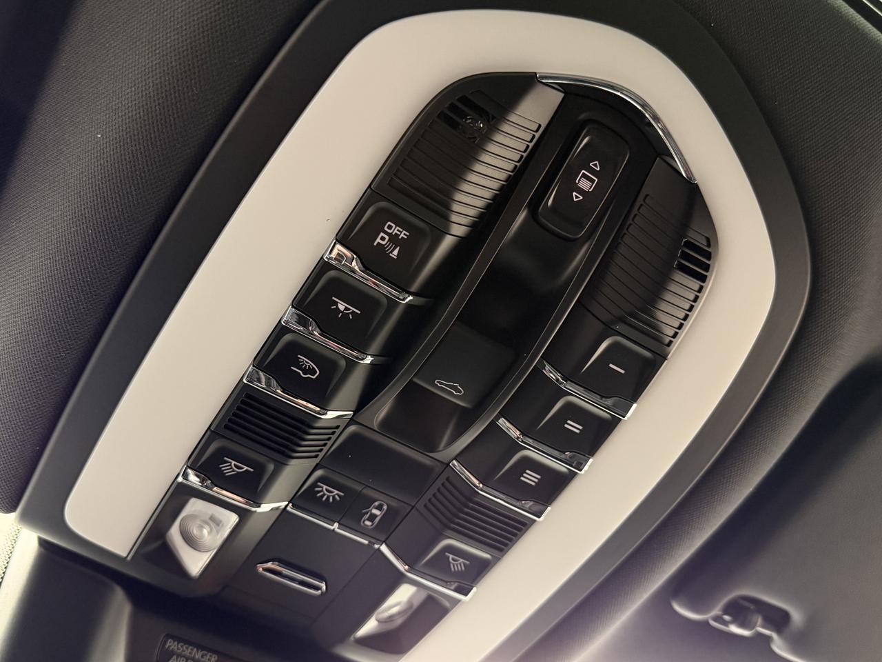 2026 Porsche Macan Newark DE