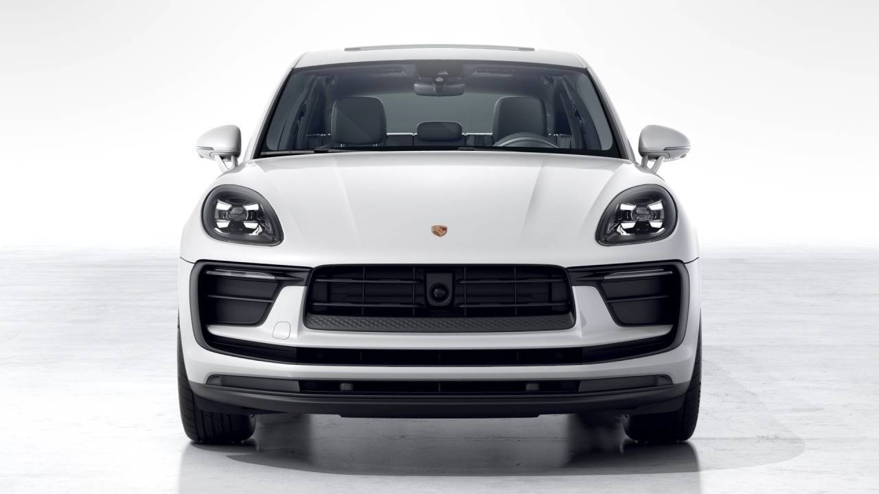 2026 Porsche Macan Newark DE