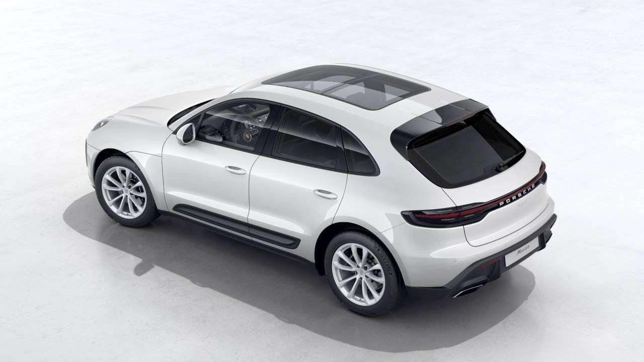 2026 Porsche Macan T photo 4